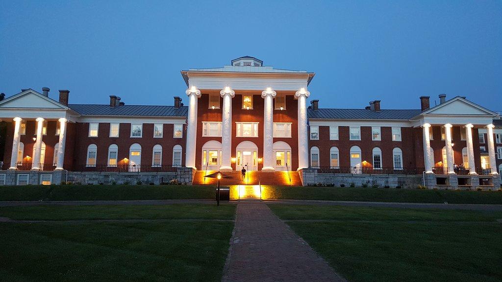 The Blackburn Inn And Conference Center Стонтон Экстерьер фото